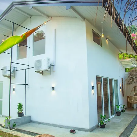 Villa Dk Kamburugamuwa Exterior photo